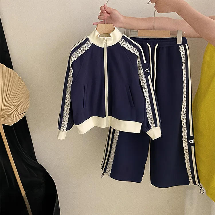 女童学院风卫衣运动裤套装春秋2025新款儿童蕾丝花边外套阔腿裤潮