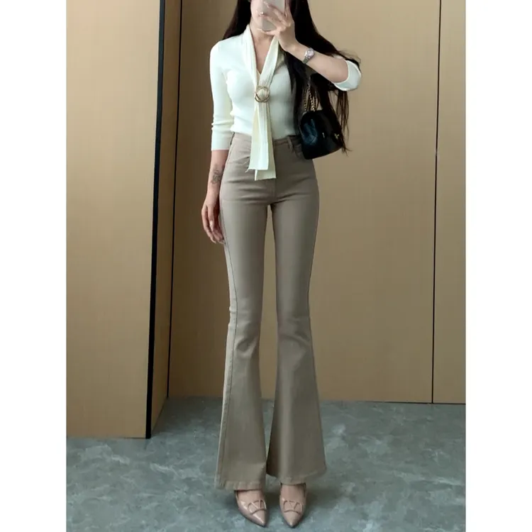 卡其色知性微喇牛仔裤女2025年秋季新款高腰弹力显瘦显高喇叭长裤