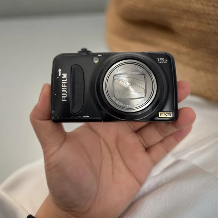 9新 Fujifilm/富士 富士f305exr数码CCD卡片机学生适用CCD相机