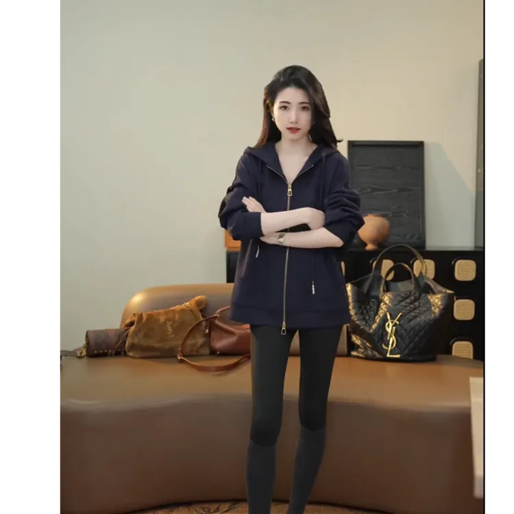 小乖逃X时尚藏蓝卫衣外套带帽抽绳MA刺绣藏蓝外套珍珠珠S25529