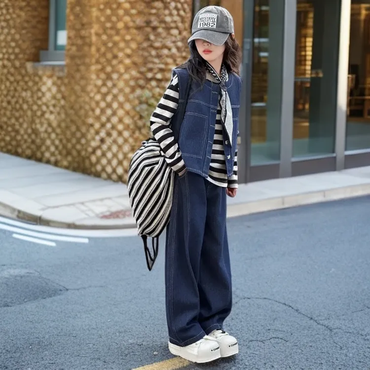 D女童秋装娃娃衫套装儿童2025春秋新款大童秋季牛仔马洋气四件套