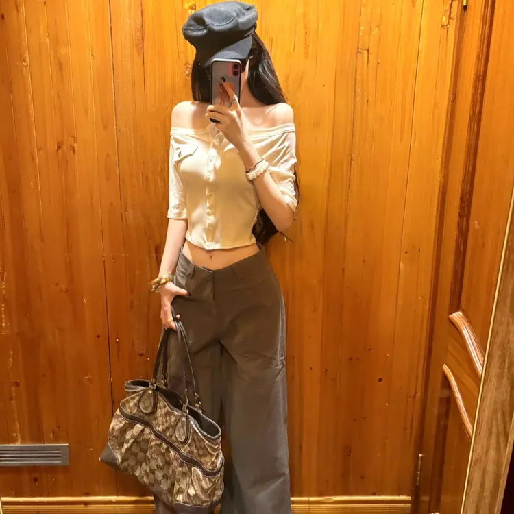 修身显瘦收腰一字肩短袖开衫纽扣设计感女上衣气质长袖短款时尚