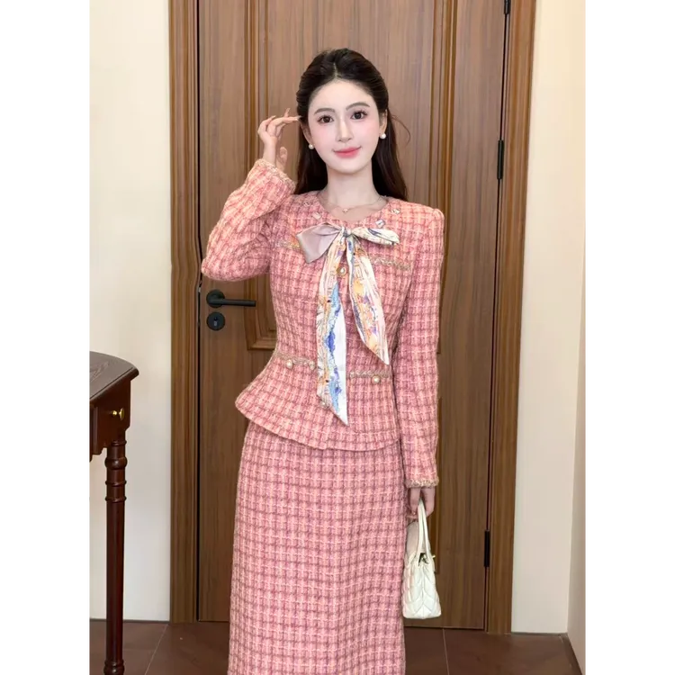 LiLi李李家【瑞拉千金】韩系小香风千金感粉色套装两件套XMZH9397