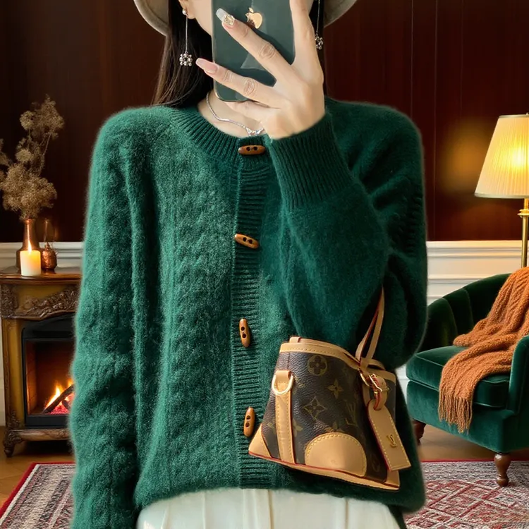 商场同款羊毛女宽松外搭针织衫小香风外穿毛衣女爆款秋冬圆领
