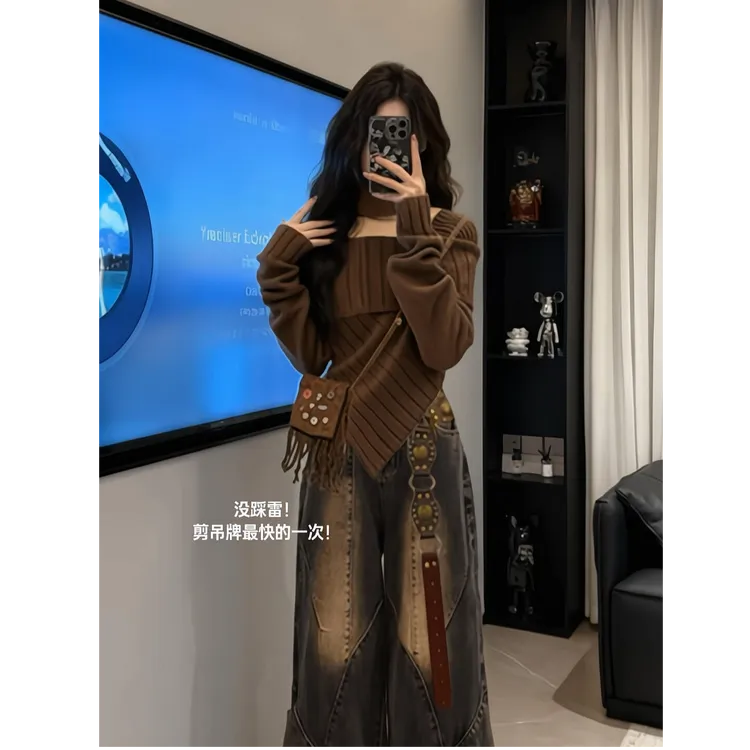 秋冬穿搭一整套女2025新款不规则设计感修身显瘦上衣牛仔裤两件套