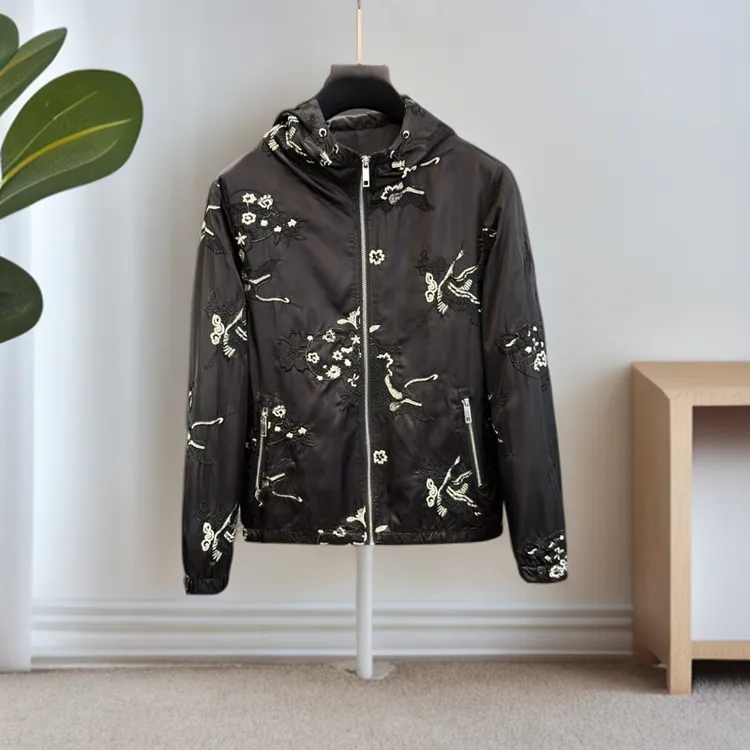 路约威格潮牌刺绣夹克男春秋季新款修身休闲青年个性花色连帽外套