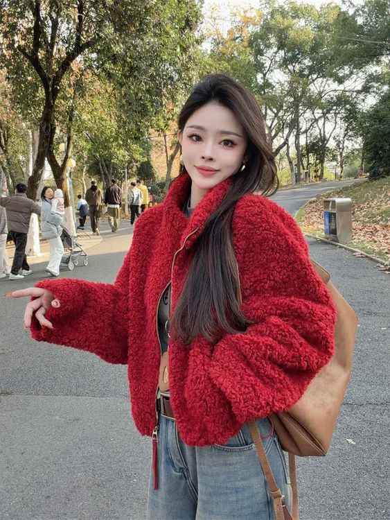 毛绒外套女短外套2025爆款红色网红慵懒风宽松百搭加厚小个子上衣