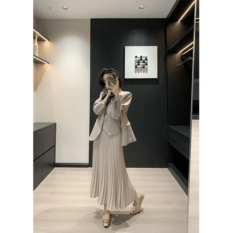 MARIE.COCO春季新款盐系韩剧穿搭气质马甲显瘦西装女半身裙三件套