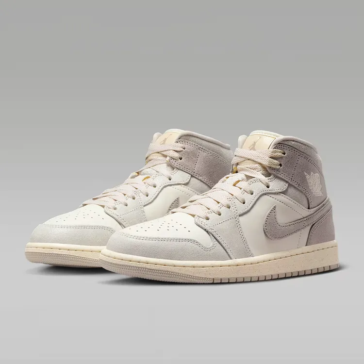 NIKE/耐克正品AIRJORDAN1米灰百搭中帮休闲板鞋流光风IB7010-001