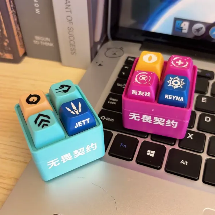 SF新款无畏契约周边挂件捷风芮娜按键发声钥匙扣搞怪整蛊汽车挂件