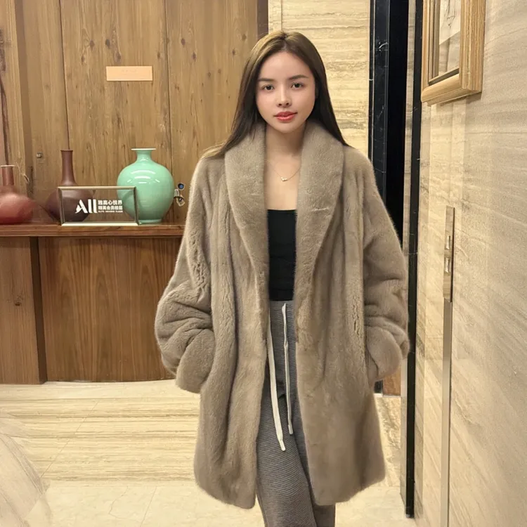 梵琴黛青果领挽袖带浪进口丹麦短二时尚气质紫标级中长款水貂外套