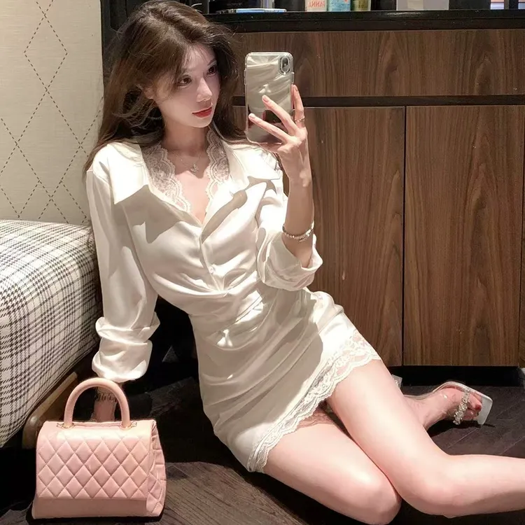 韩系氛围感穿搭2025夏季新款蕾丝拼接小众连衣裙显瘦性感气质短裙