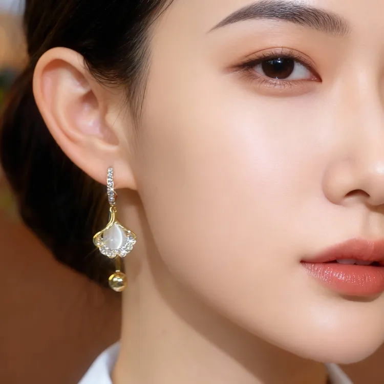 合金耳饰 【时尚轻奢】高级感银杏叶长款耳扣精致百搭气质耳环耳饰商品图