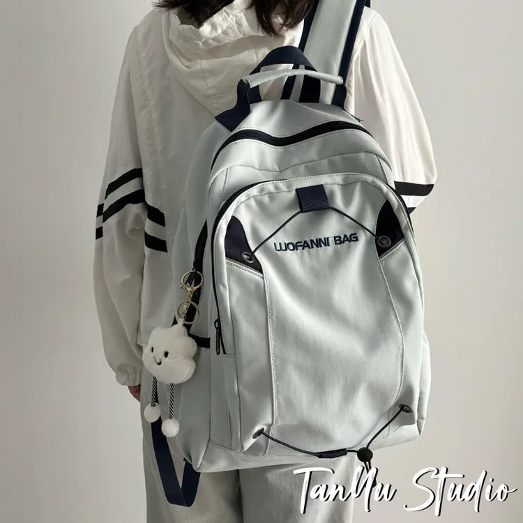 探屿轻便旅游登山双肩包初中生高中防泼水大容量背包学生上课书包