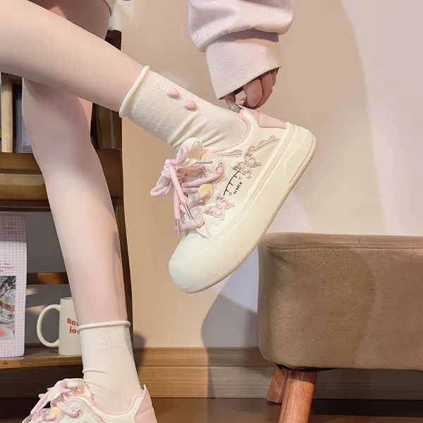 人本蝴蝶厚底小白鞋女秋季新款配裙子百搭板鞋小众女鞋休闲大头鞋