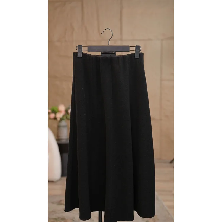 【小陈甄选】曼贝8564015深灰色2025年女士半身裙A字裙裙子高腰黑色