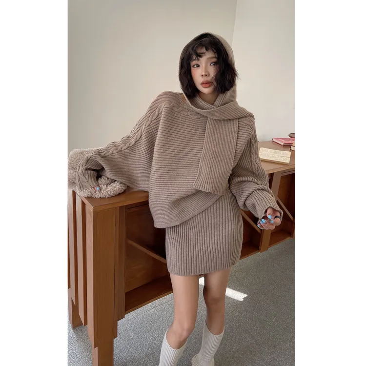 纯欲慵懒风蝙蝠衫毛衣短裙时尚套装针织小个子红色套装围巾三件套