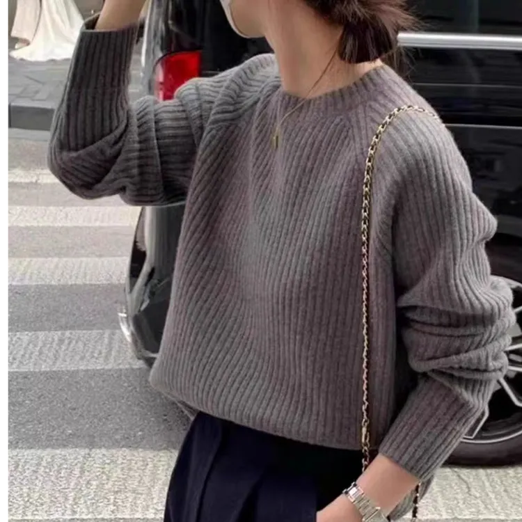 新款百搭简约修身羊毛衫澳洲羊毛时尚网红针织衫女宽松抽条打底衫
