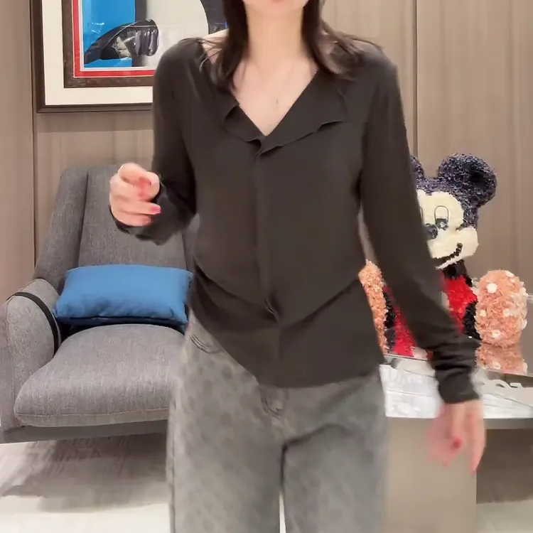 【慵懒诱惑】秋季小众时尚百搭T恤长袖慵懒简约两面穿LK2506583