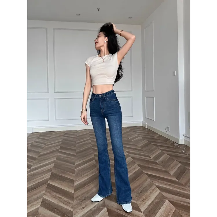 深色微喇牛仔裤女2025新款高腰显瘦修身法式高级感喇叭裤春秋薄款