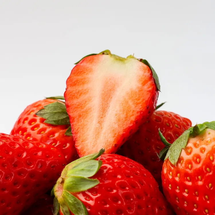 头茬丹东九九草莓 红颜草莓 牛奶草莓 新鲜现摘当季水果顺丰包邮