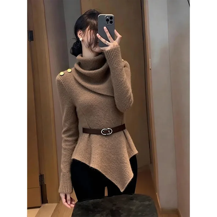 咖色设计感轻熟风高领毛衣女秋冬新款收腰显瘦金属扣装饰针织上衣
