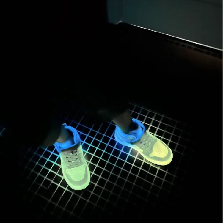 E Magic Box童装“夜光显眼包”儿童限量款春秋高帮板鞋BX3668