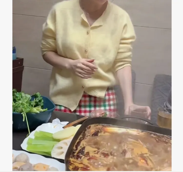 2025冬季时尚潮流百搭精品女装林T00CS2