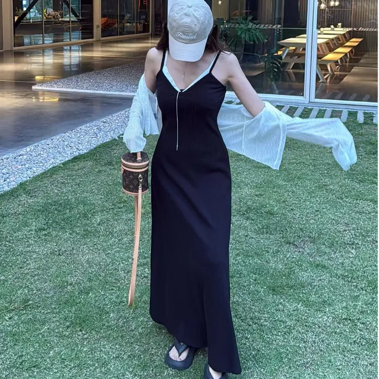 【YKL】轻盈生活家 洋气黑白拼色吊带连衣裙/白色竖纹防晒开衫