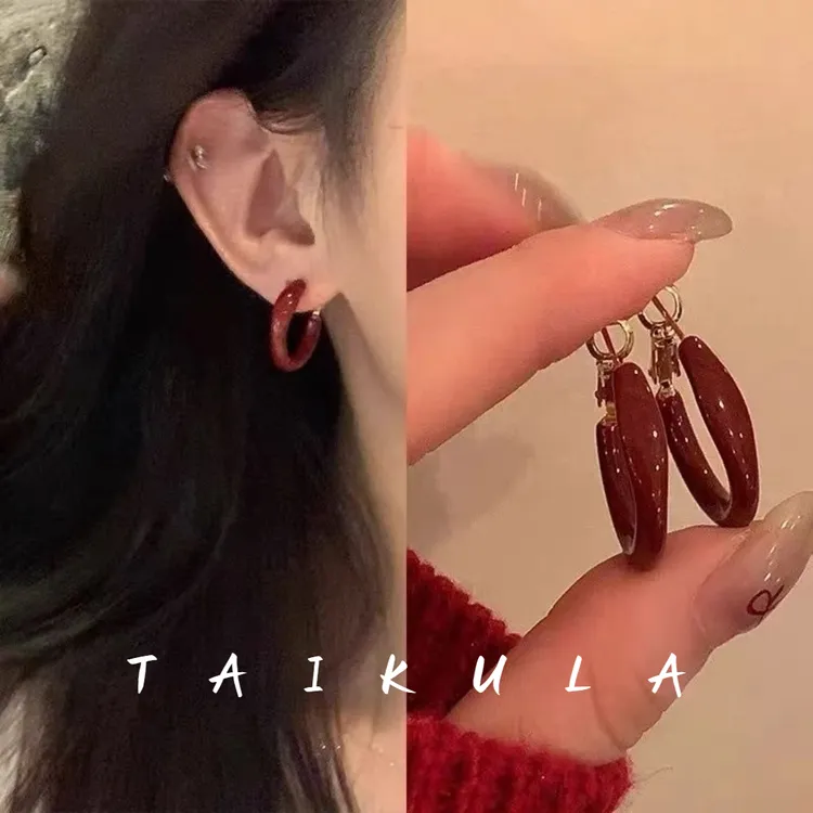 复古安可拉红小圆圈耳环2025新款爆款高级感显白精致耳钉耳饰女