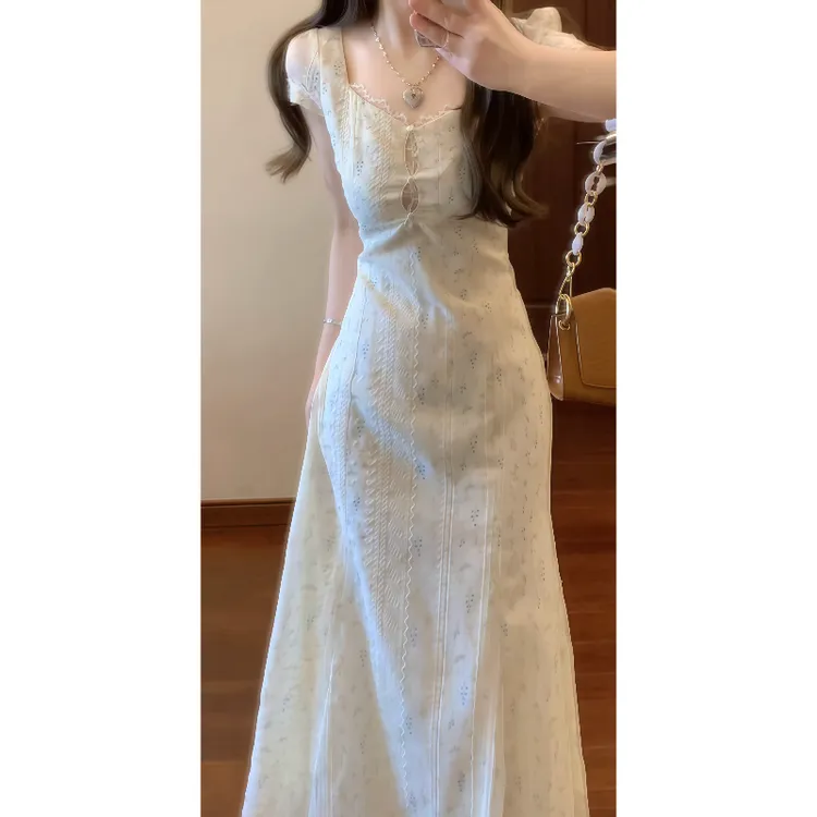 法式温柔风纯欲碎花刺绣方领连衣裙收腰显瘦气质修身鱼尾长裙9376