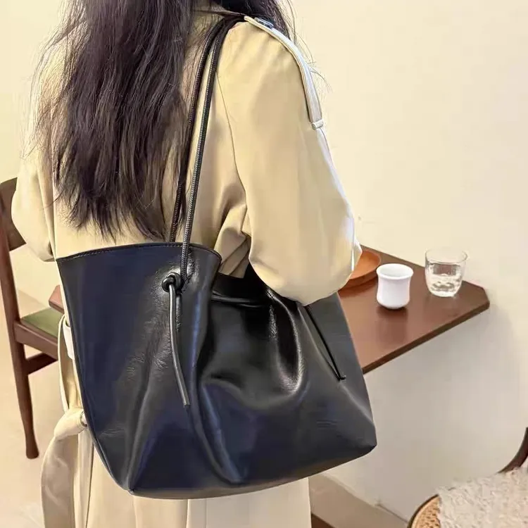 高级感复古绑带托特包女2025秋冬大容量PU皮质单肩包时尚手提包包
