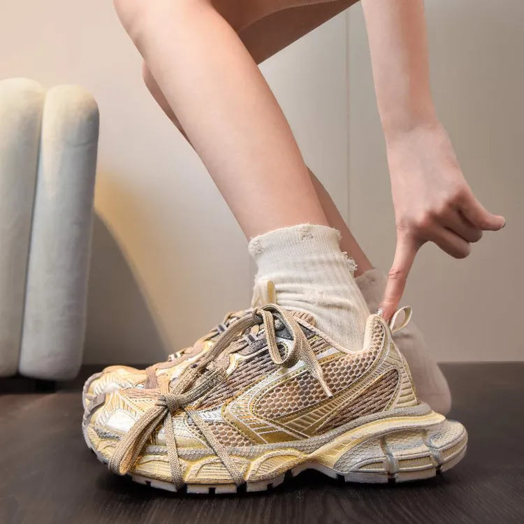适合小个子的穿搭~九代巴家3xl老爹鞋女复古做旧高端欧货休闲鞋潮