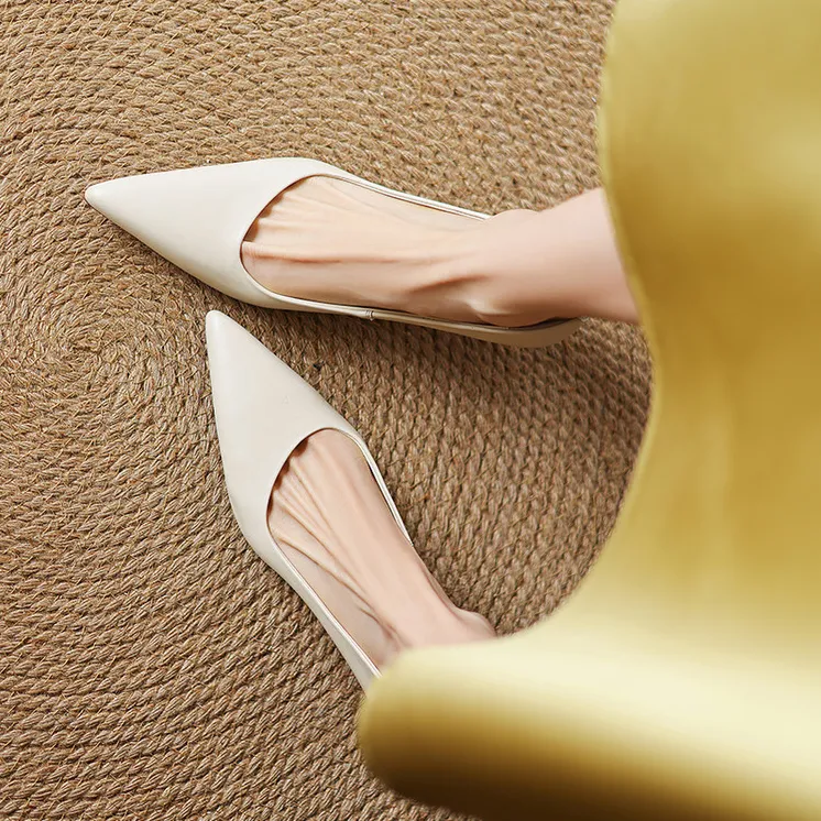 4.5CM磨砂羊皮2025春季真皮女鞋气质尖头浅口女单鞋复古百搭跟鞋