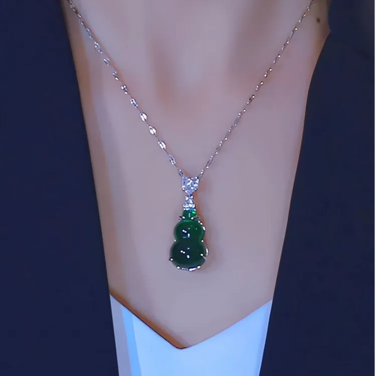 钛钢项链 早秋新款爱心葫芦项链女气质轻奢锁骨链小众百搭饰品