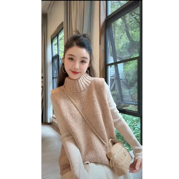 洋洋优选-秋冬新款圆领纯色系百搭可叠穿设计毛衣马甲背心YY72011
