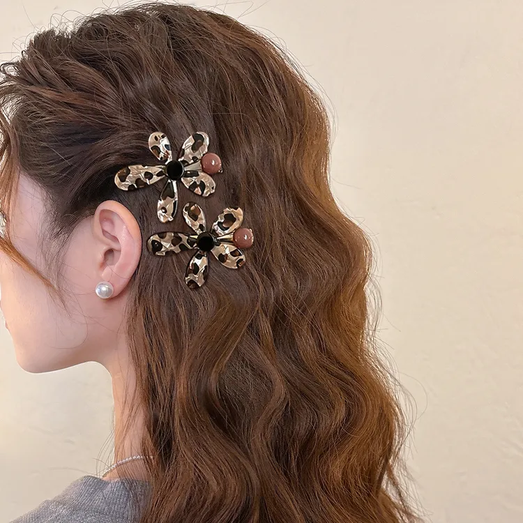 韩系豹纹鸭嘴夹复古时尚甜酷简约侧边夹刘海碎发夹2025新款高端