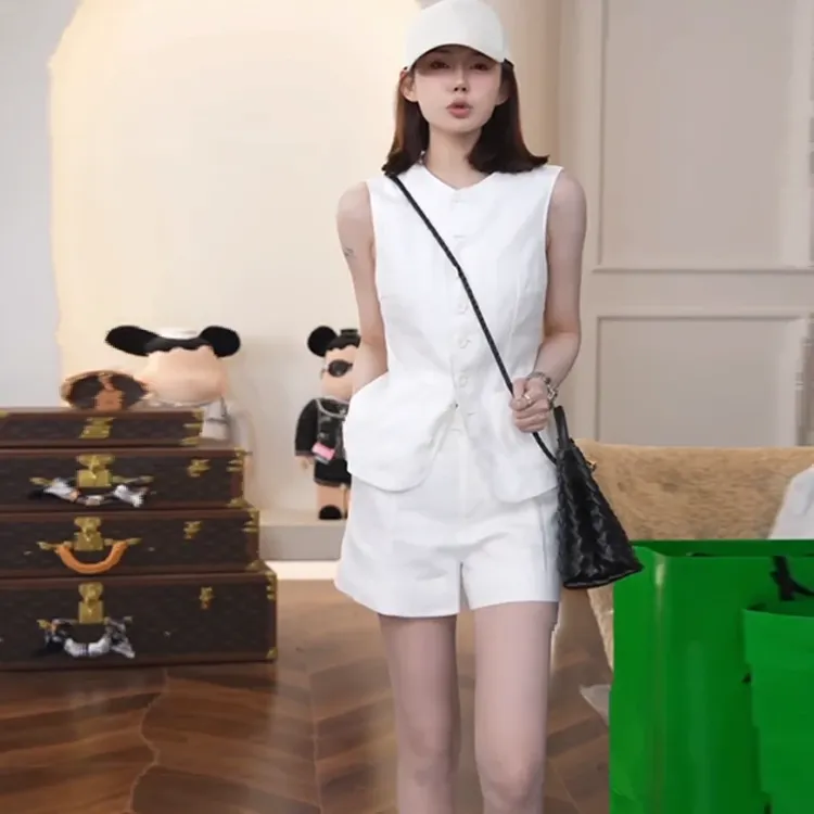 2025夏季新款气质修身两件套高级感洋气无袖马甲背心短裤套装女