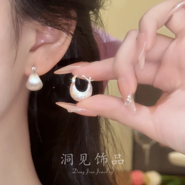 【安静】法式几何银色耳钉女小众百搭耳饰日韩ES623