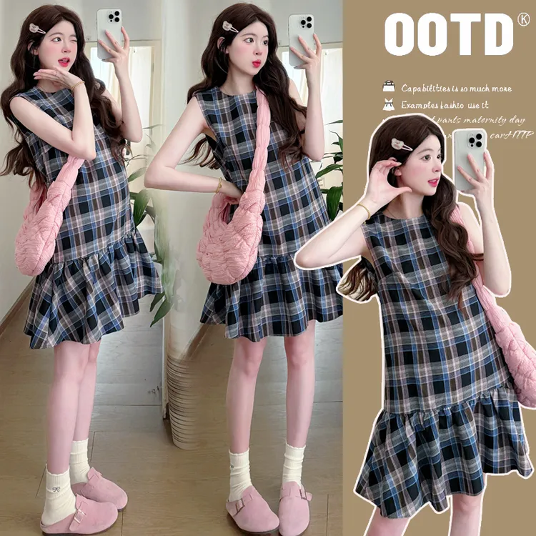 时髦孕妇装新款2025夏季时尚复古蓝黑格纹洋气网红显瘦背心连衣裙