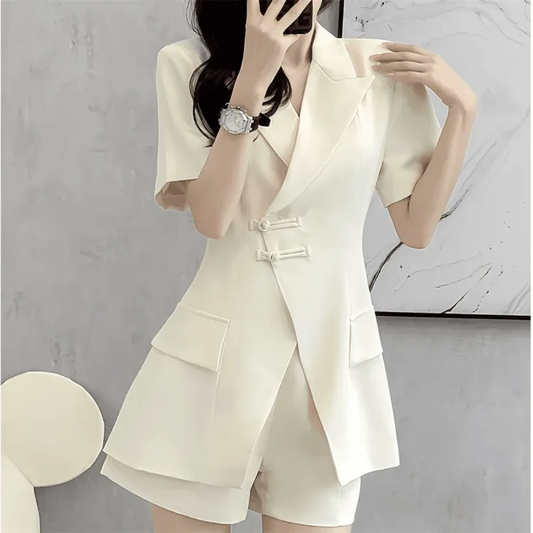 夏季高级感西装套装女2025新款轻熟气质小香风职业西装短裤两件套