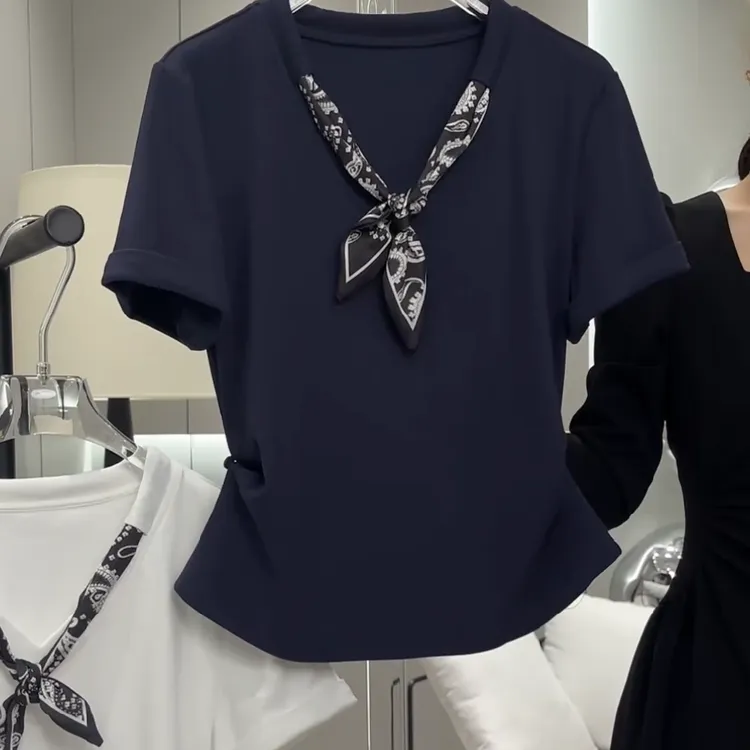 2025夏季新款韩版设计感丝巾V领短袖女洋气减龄气质上衣潮