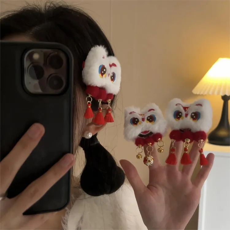 2025年新年醒狮流苏发夹女孩碎发鸭嘴夹双丸子头侧边刘海夹头饰