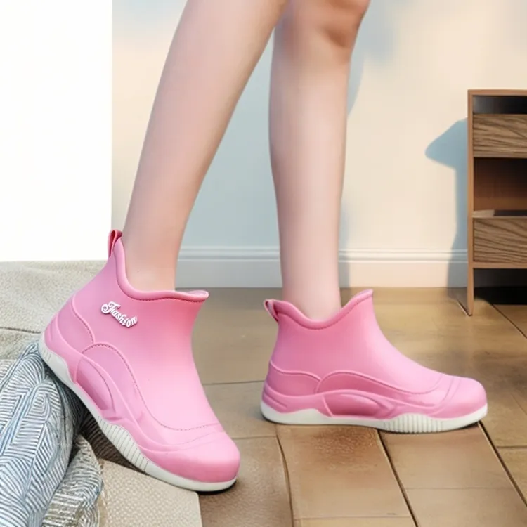 轻便潮流雨靴加绒女士雨鞋水靴冬季可穿加厚防滑厚底胶鞋防水鞋
