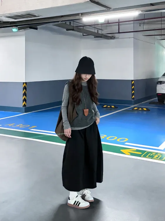 2025秋季穿搭一整套女韩系穿搭打底衫针织马甲半身裙显瘦三件套女