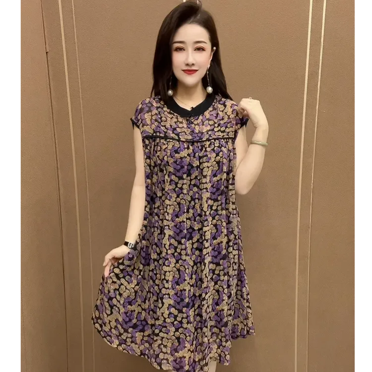 2025夏季新款气质休闲洋气碎花高档百搭显瘦遮肉中年妈妈连衣裙女