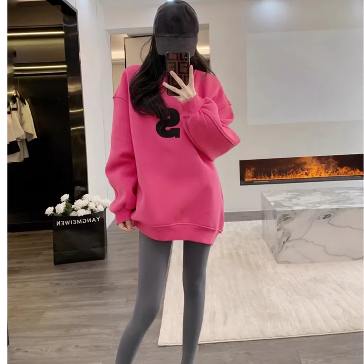 2025秋冬新款女休闲时尚玫粉色刺绣加厚宽松中长款显瘦卫衣外套潮