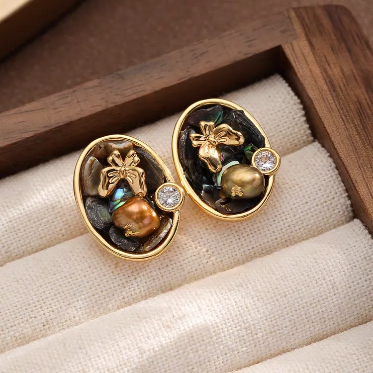 铜合金贝壳耳饰 铜合金贝壳耳饰 韩版轻奢百搭耳钉文艺复古风耳环