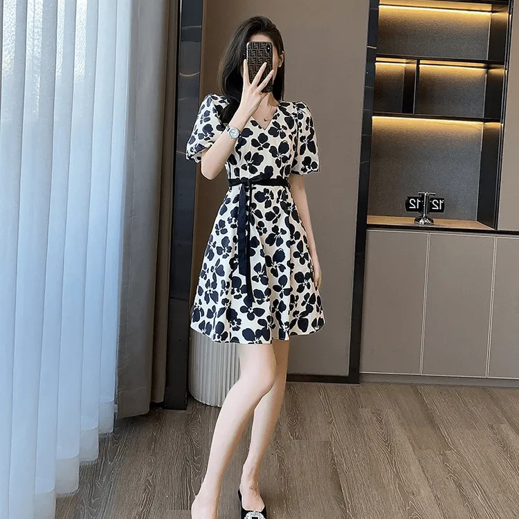 小香风印花连衣裙高端感轻奢高端气质法式洋气小众碎花裙子女夏季