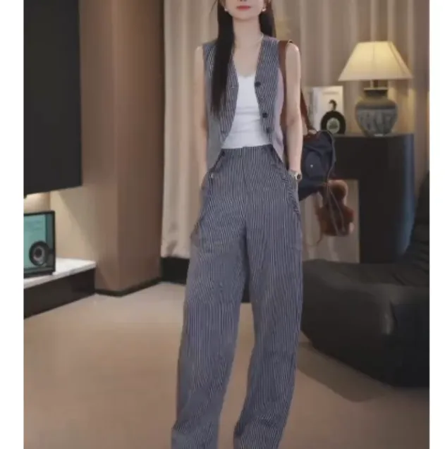 2025春季新款时尚女装网红气质爆款韩版马甲裤子两件套淘气3